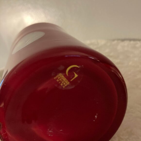 Gorgeous Designs China 5-1/4" Red & White Glass/Vase Set of (2) - Picture 4 of 4